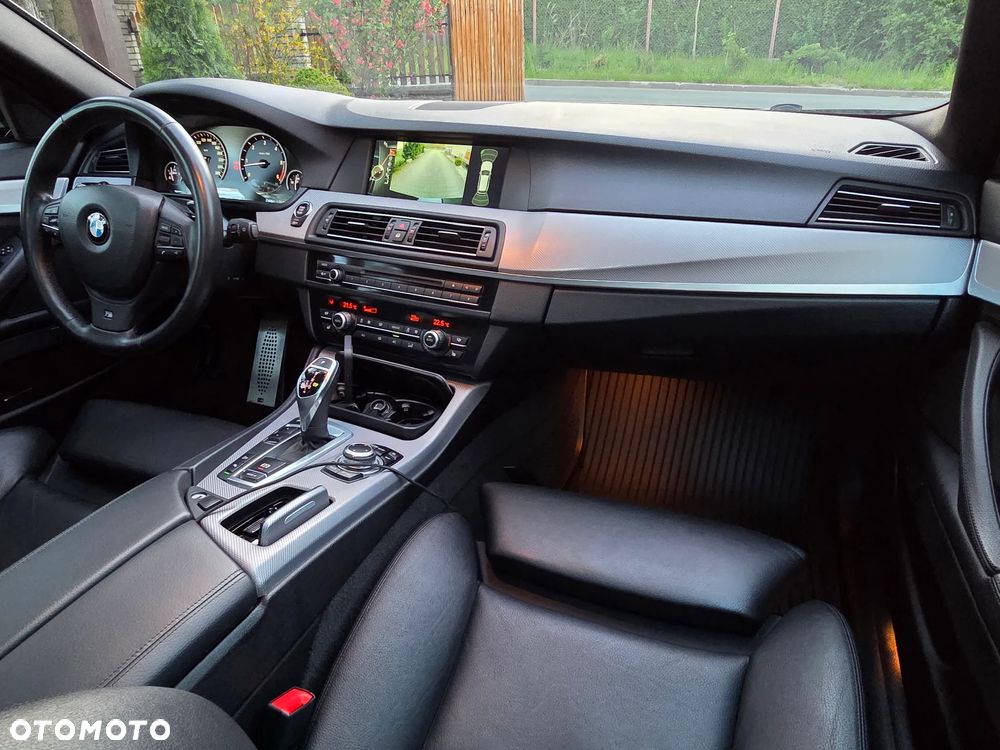 BMW Seria 5 535d xDrive - 34