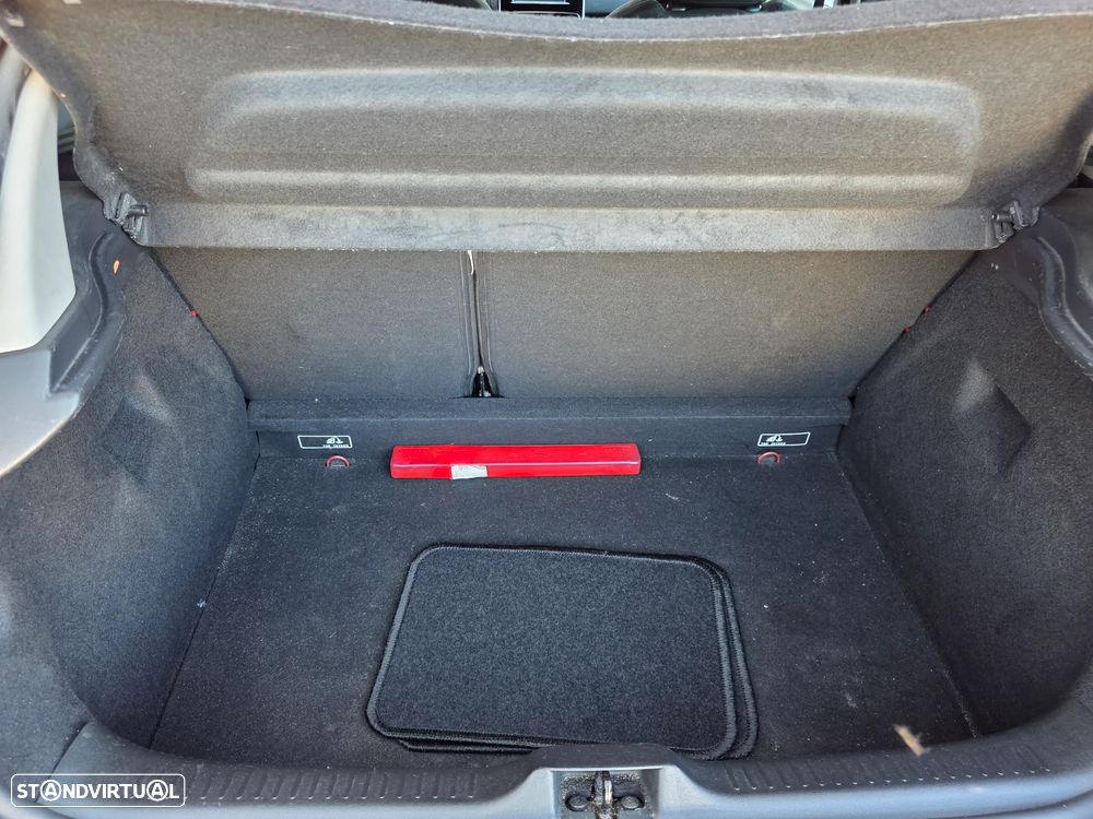Renault Clio 0.9 TCe Limited Edition - 23