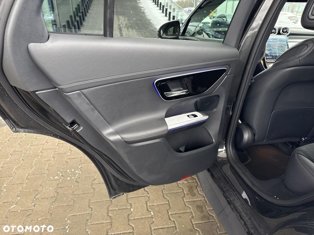Używany Mercedes-Benz GLC 2025 - 299 900 PLN, 3 066 km - Otomoto.pl