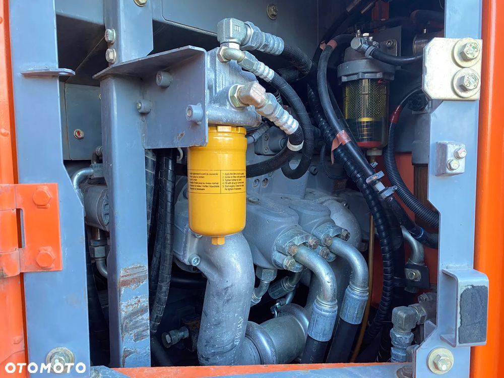 Hitachi ZX225USLC-5, 2013 ROK, KRÓTKI TYŁ, PODWOZIE 80% DOBRE, Z NIEMIEC - 19