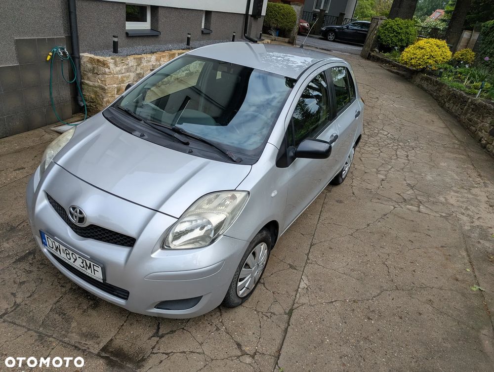 Toyota Yaris 1.0 Luna Start - 1