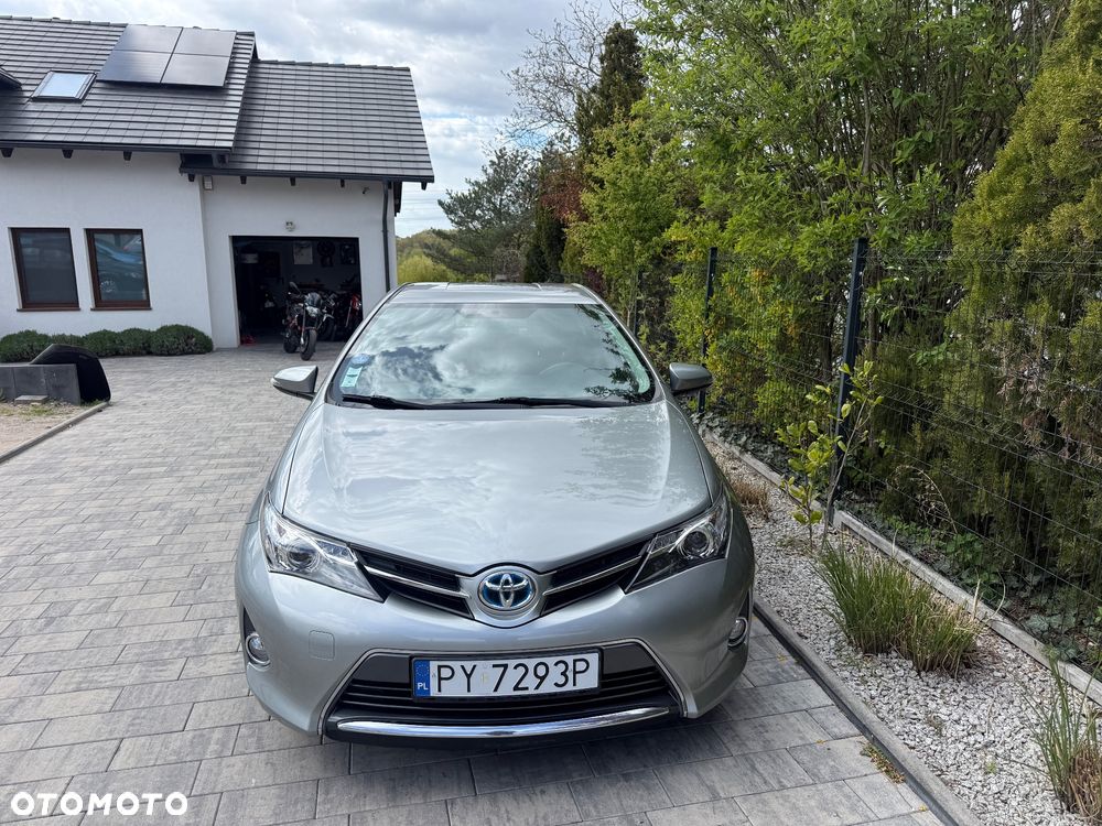 Toyota Auris Hybrid 135 Premium - 33