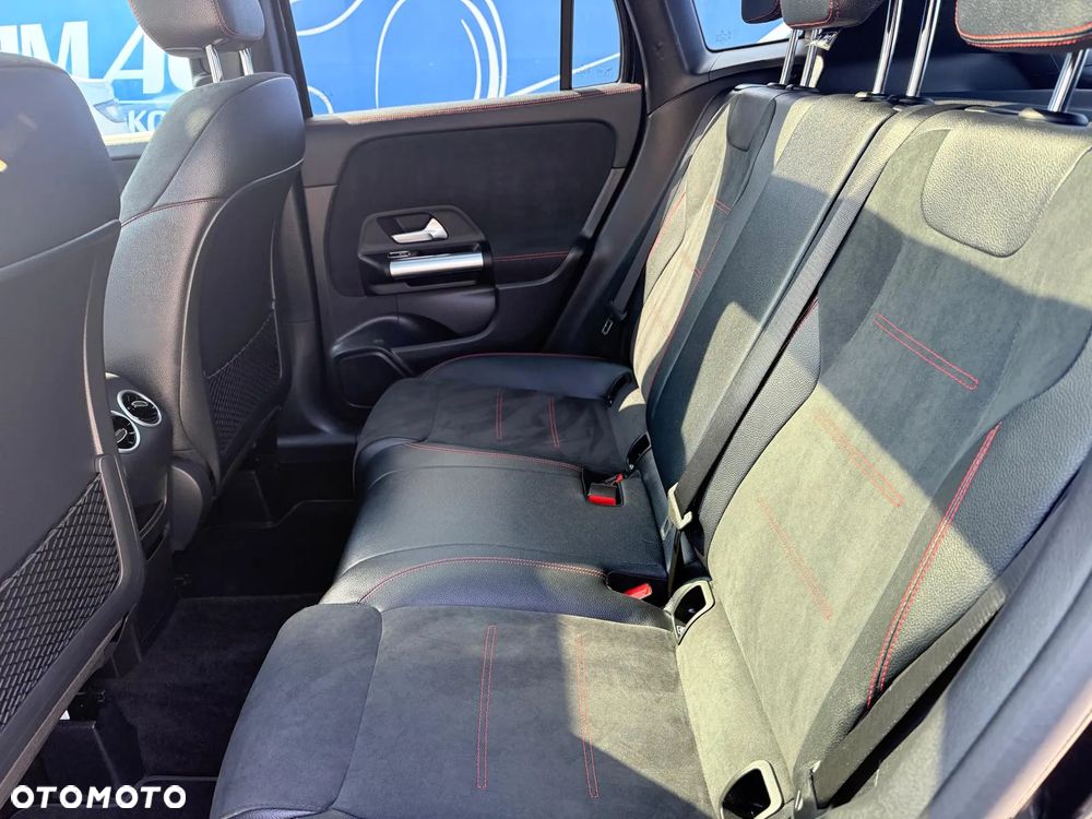 Mercedes-Benz GLA 250 e PHEV AMG Line 8G-DCT - 12