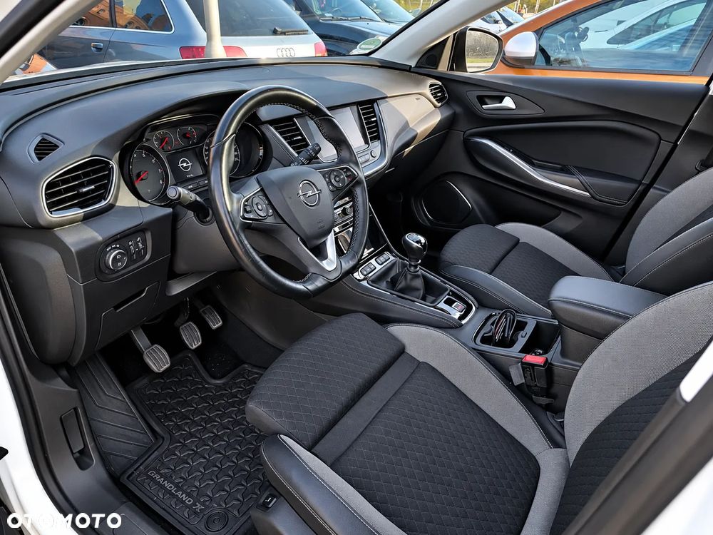 Opel Grandland X 2020 photo 4