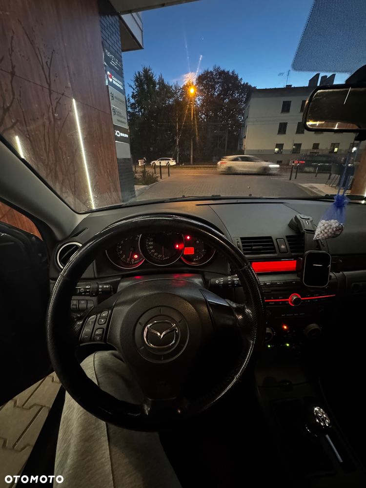 Mazda 3 - 8