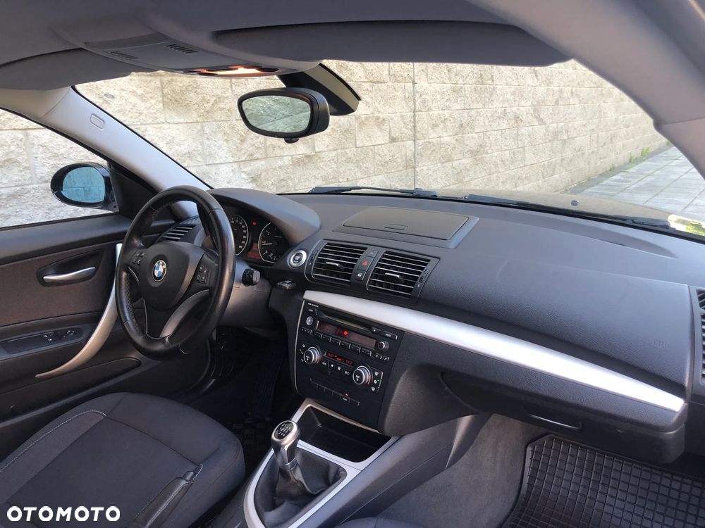 BMW Seria 1 - 24