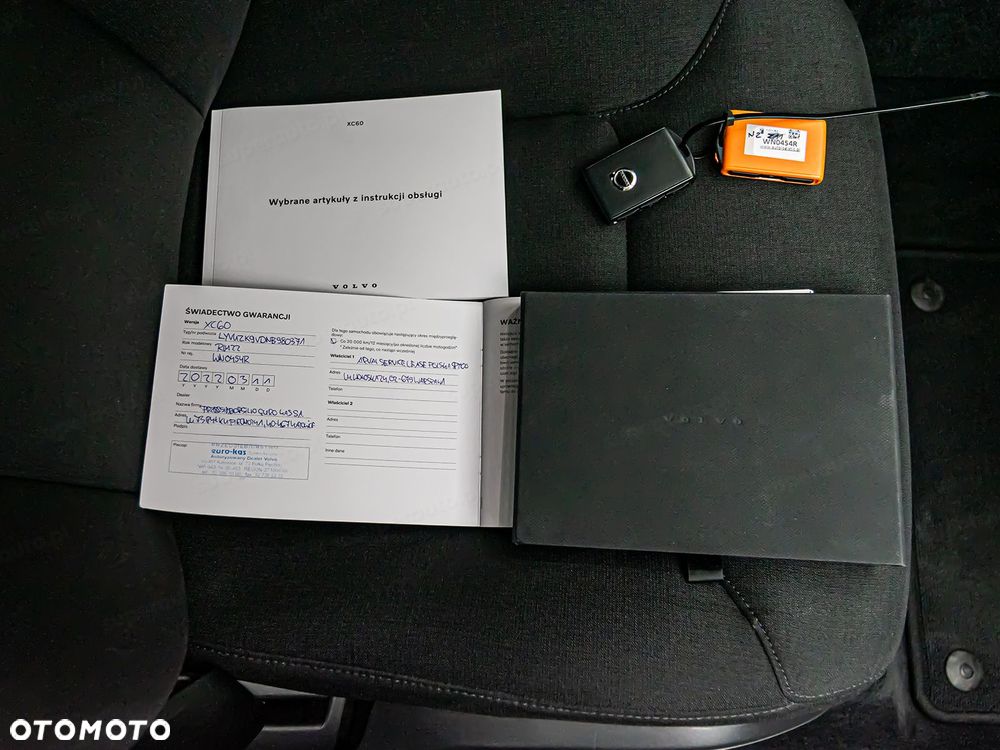 Volvo XC 60 B4 B Momentum - 30