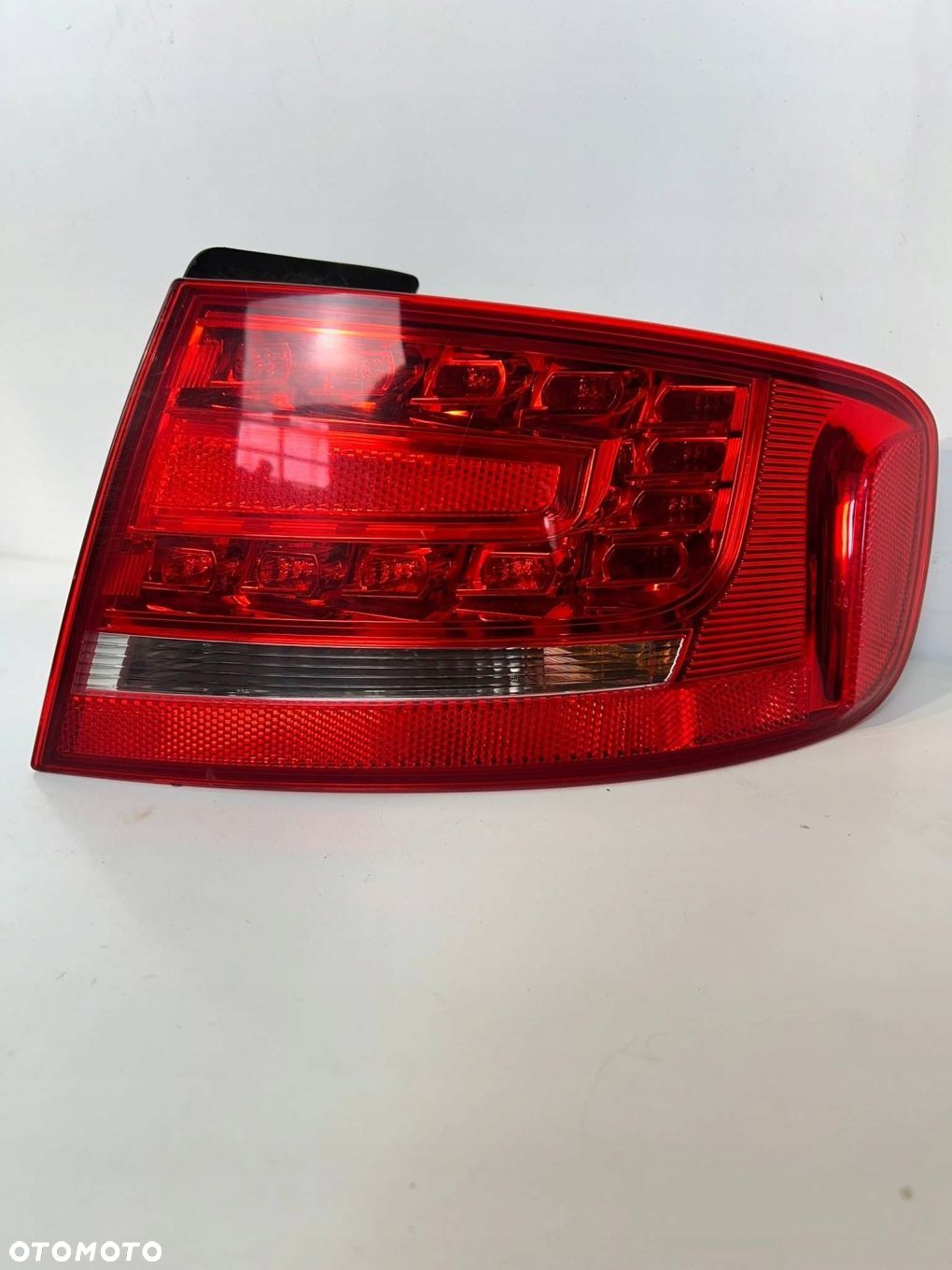 Audi A4 S4 B8 8K 08-11 8K5 945 096 K Lampa tylna Prawa strona SEDAN LED - 1