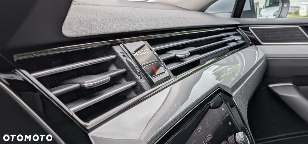 Volkswagen Passat - 24