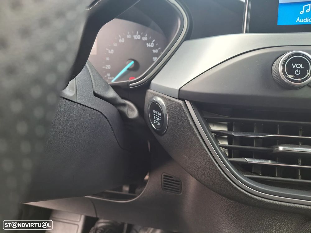 Ford Focus 1.0 EcoBoost MHEV ST-Line - 26