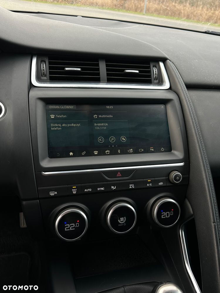 Jaguar E-Pace D150 R-Dynamic - 36