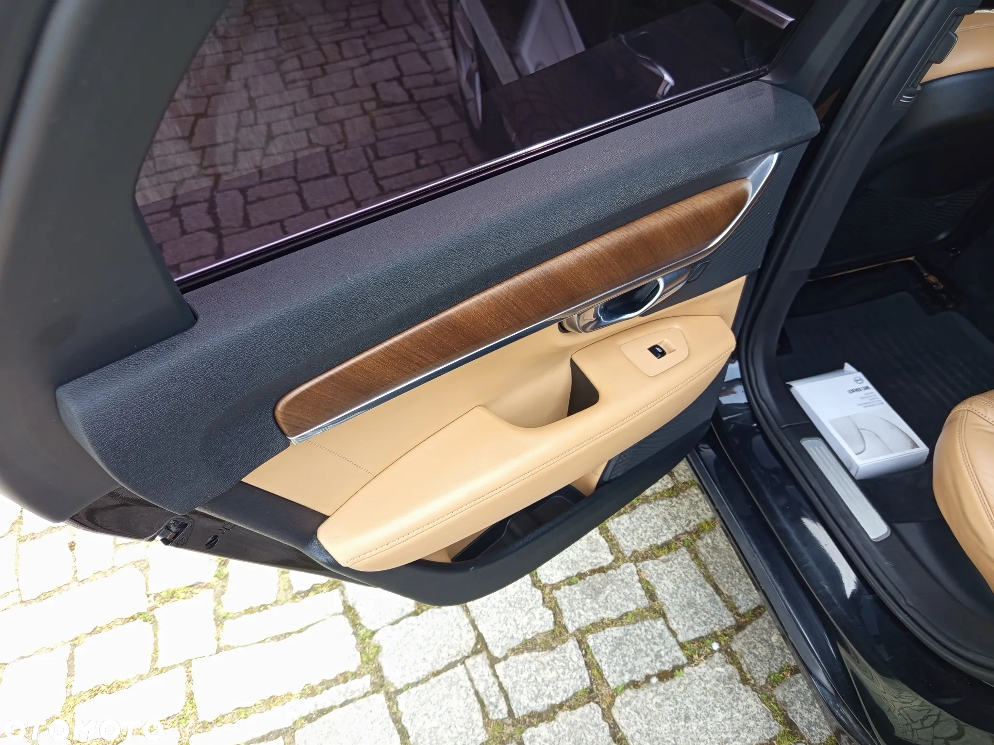 Volvo S90 D4 Inscription - 16