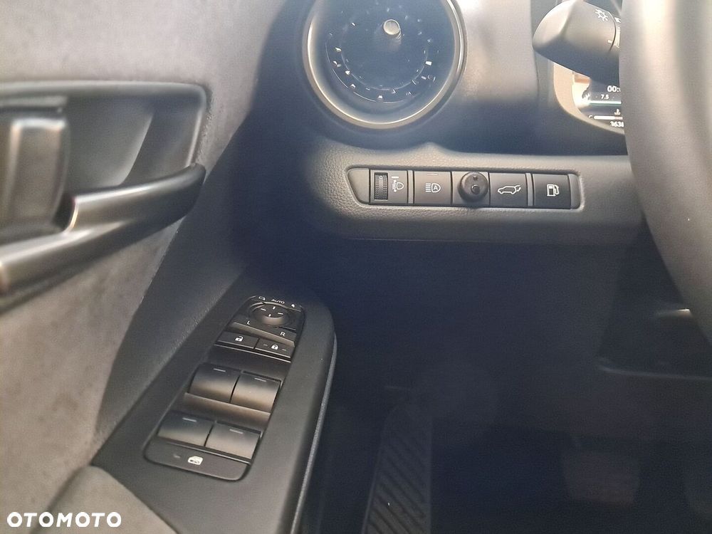 Toyota C-HR 2.0 Hybrid Dynamic Force Executive AWD - 16