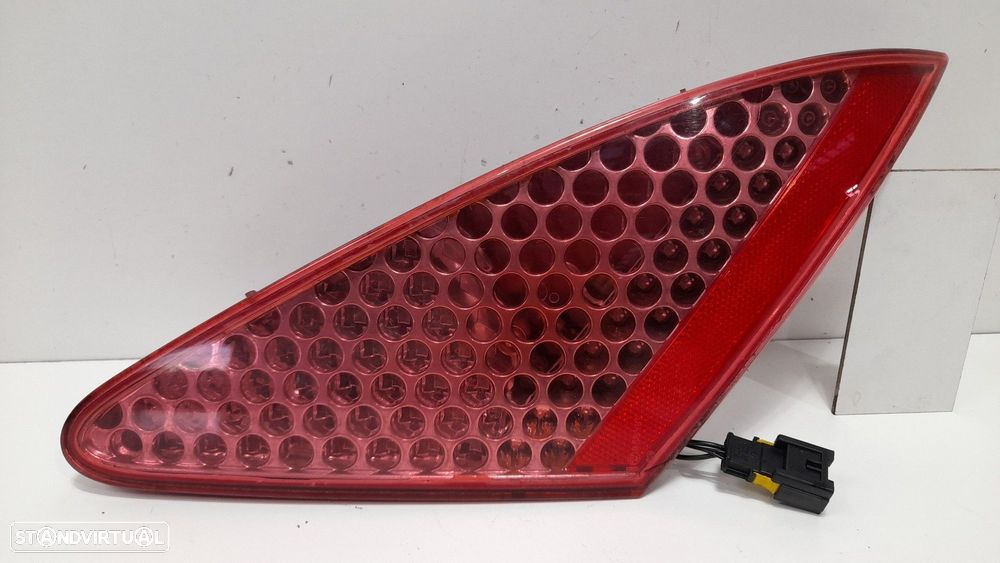 FAROLIM TRASEIRO DIREITO INTERIOR PEUGEOT 307 CC 2005 - 7