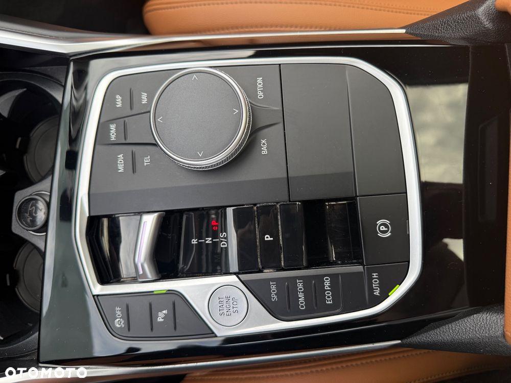 BMW Seria 3 318d Touring M Sport - 37