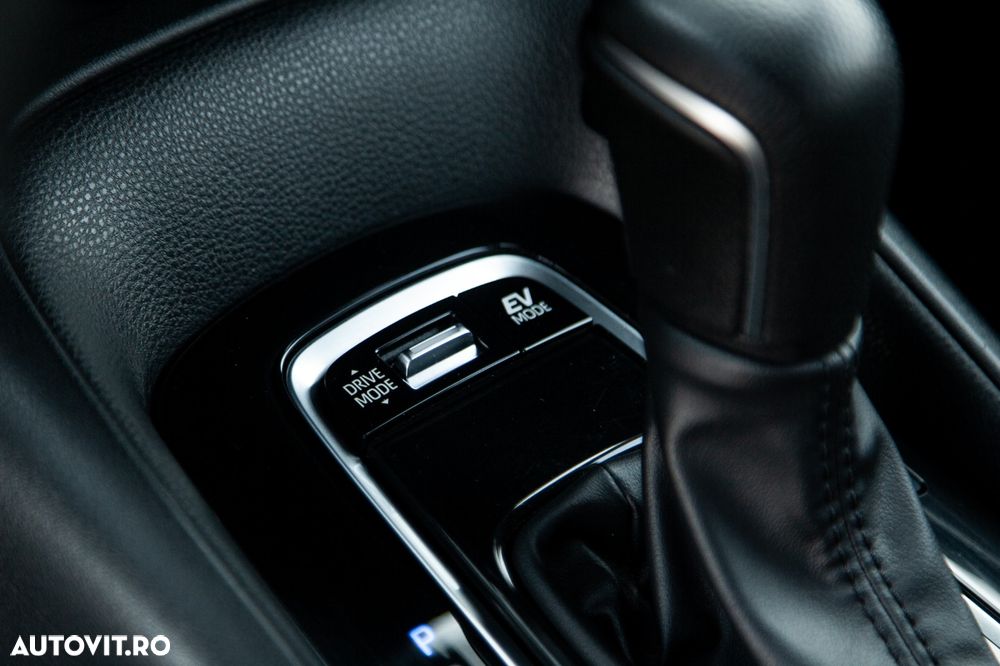 Toyota Corolla 1.8 HSD Exclusive - 11