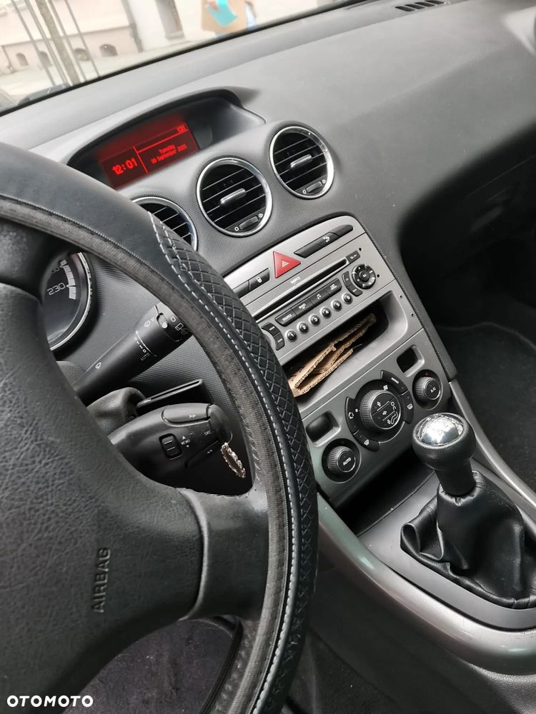 Peugeot 308 1.6 Premium - 3