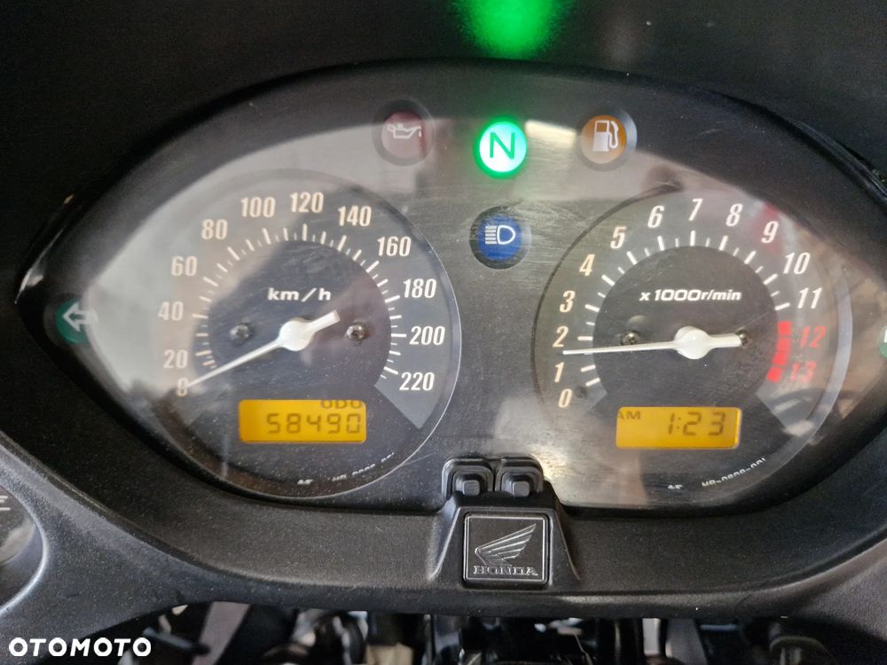 Honda CBF - 23
