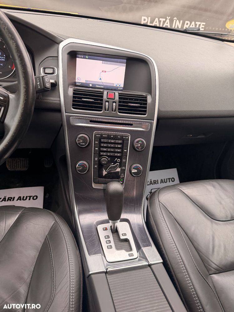 Volvo XC 60 D4 AWD Geartronic Ocean Race - 20