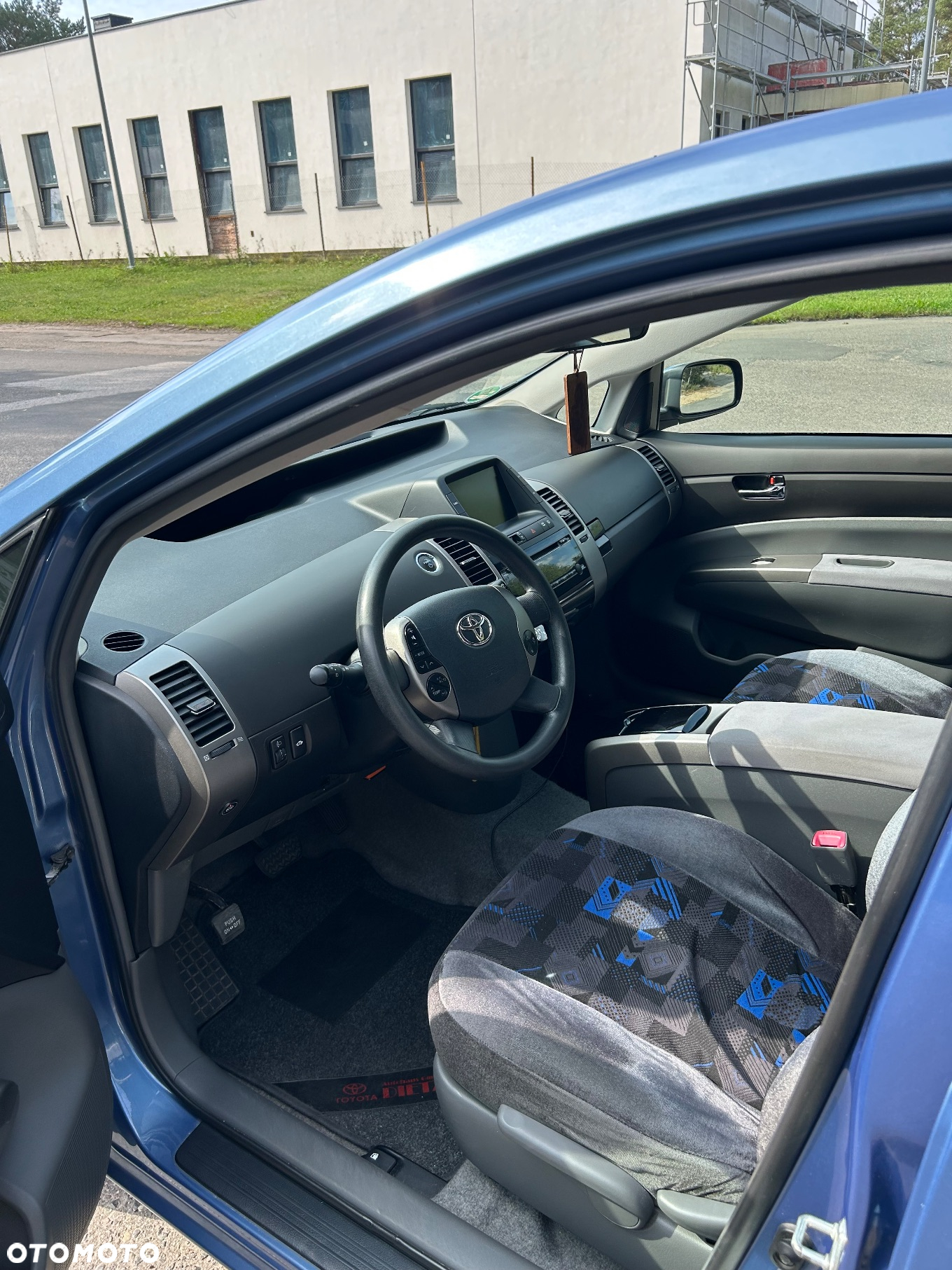 Toyota Prius 1.5 VVT-i Sol - 10