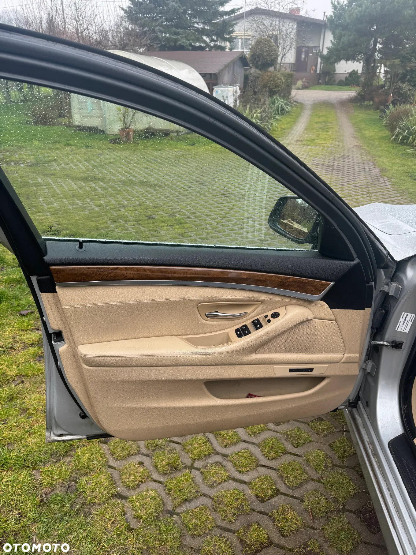 BMW Seria 5 530d xDrive - 14