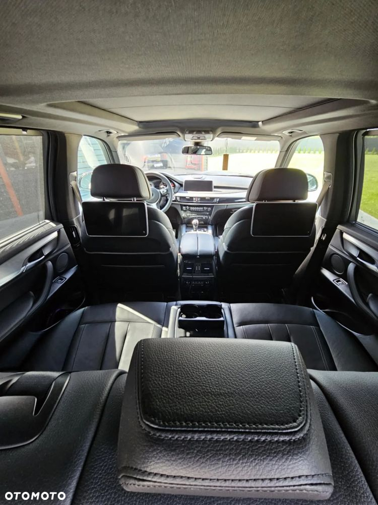 BMW X5 M M50d - 16
