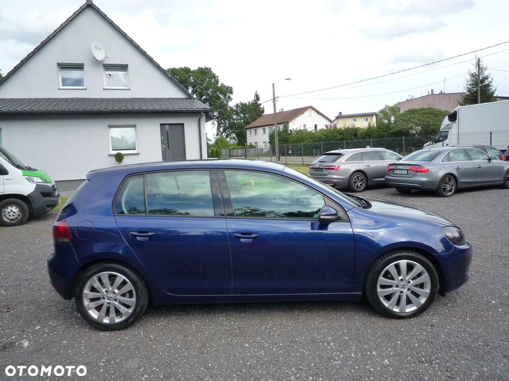 Volkswagen Golf 2.0 TDI Comfortline DSG - 2
