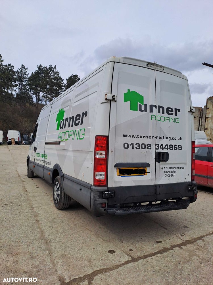 Dezmembrez Iveco Daily mot.2.3 euro5 cutie 6 trepte - 6
