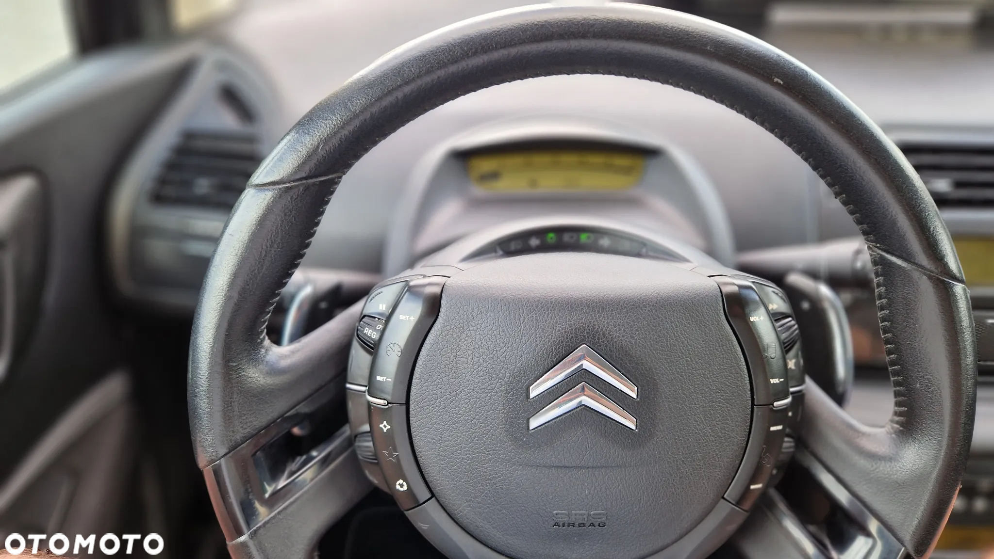 Citroën C4 1.6 HDi FAP EGS6 Exclusive - 13