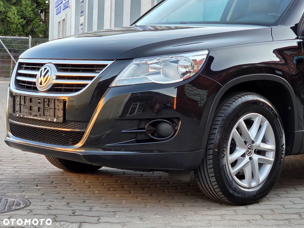 Volkswagen Tiguan 2.0 TDI DPF BlueMotion Technology Sport & Style - 11