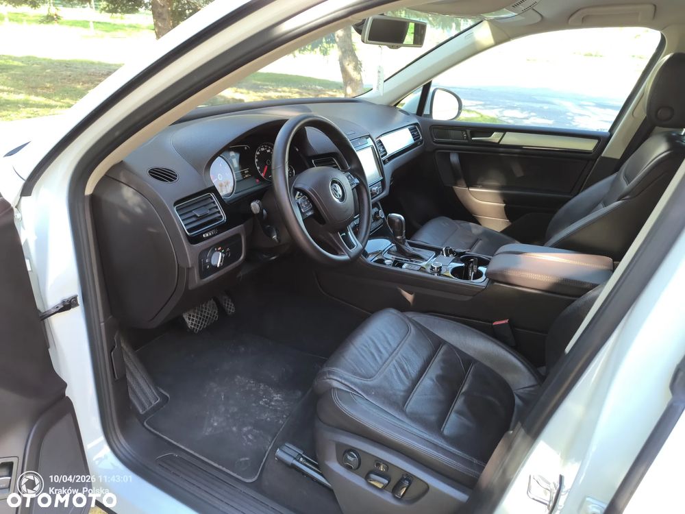 Volkswagen Touareg - 23