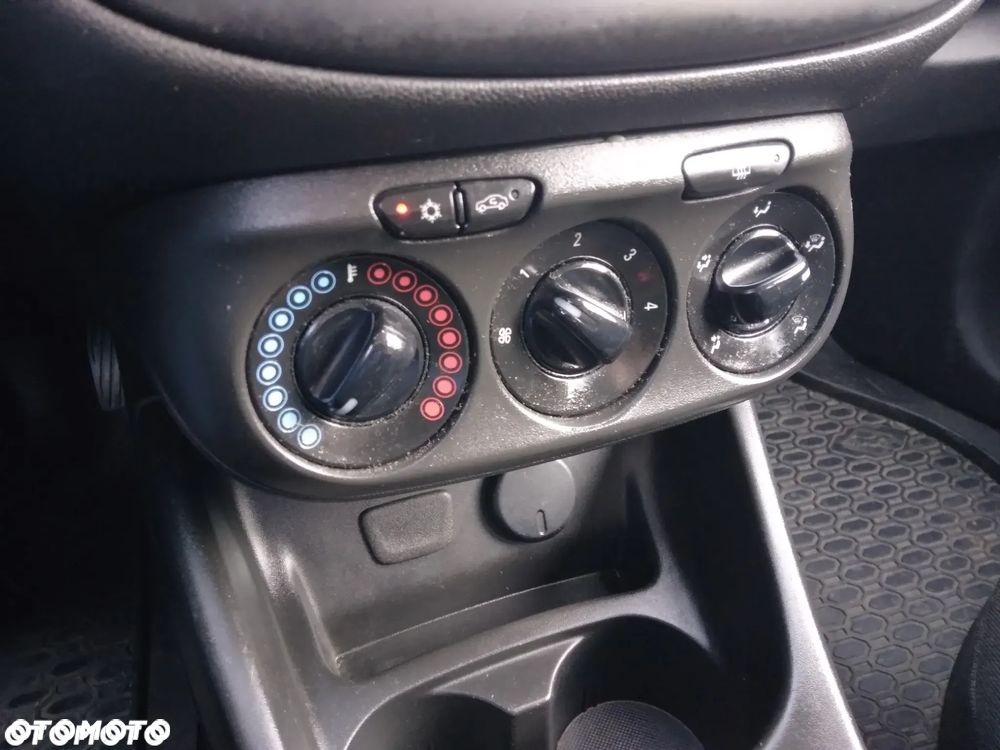 Opel Corsa 1.4 Cosmo - 15