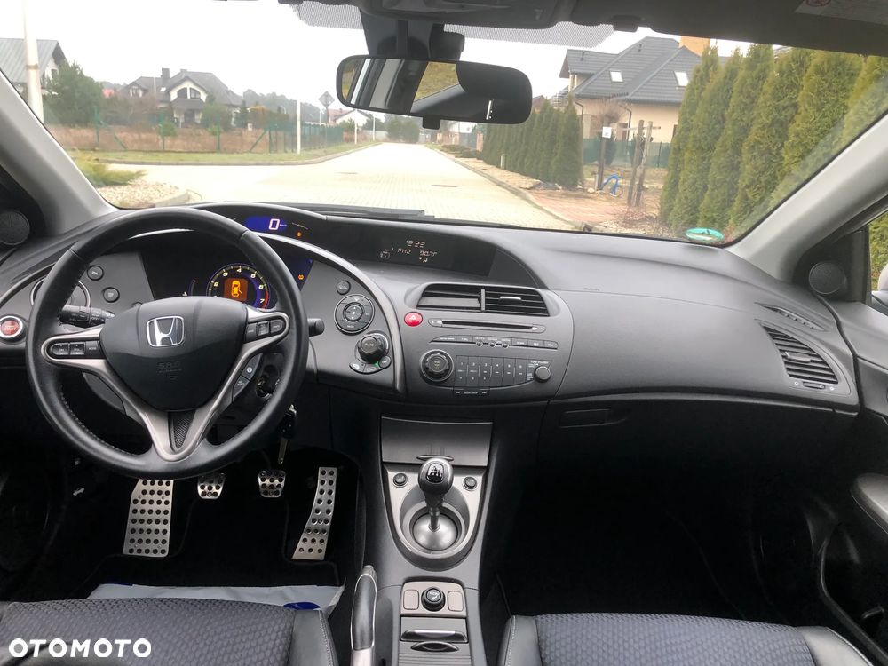 Honda Civic 1.4 i-VTEC Sport - 27