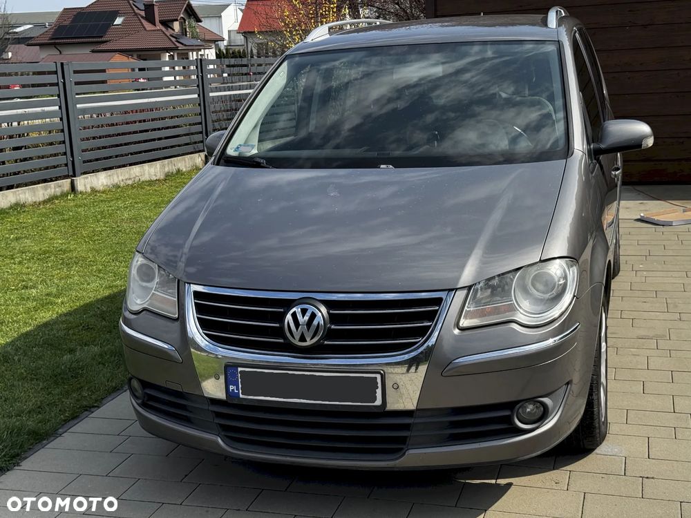 Volkswagen Touran 2.0 TDI DPF Highline - 28