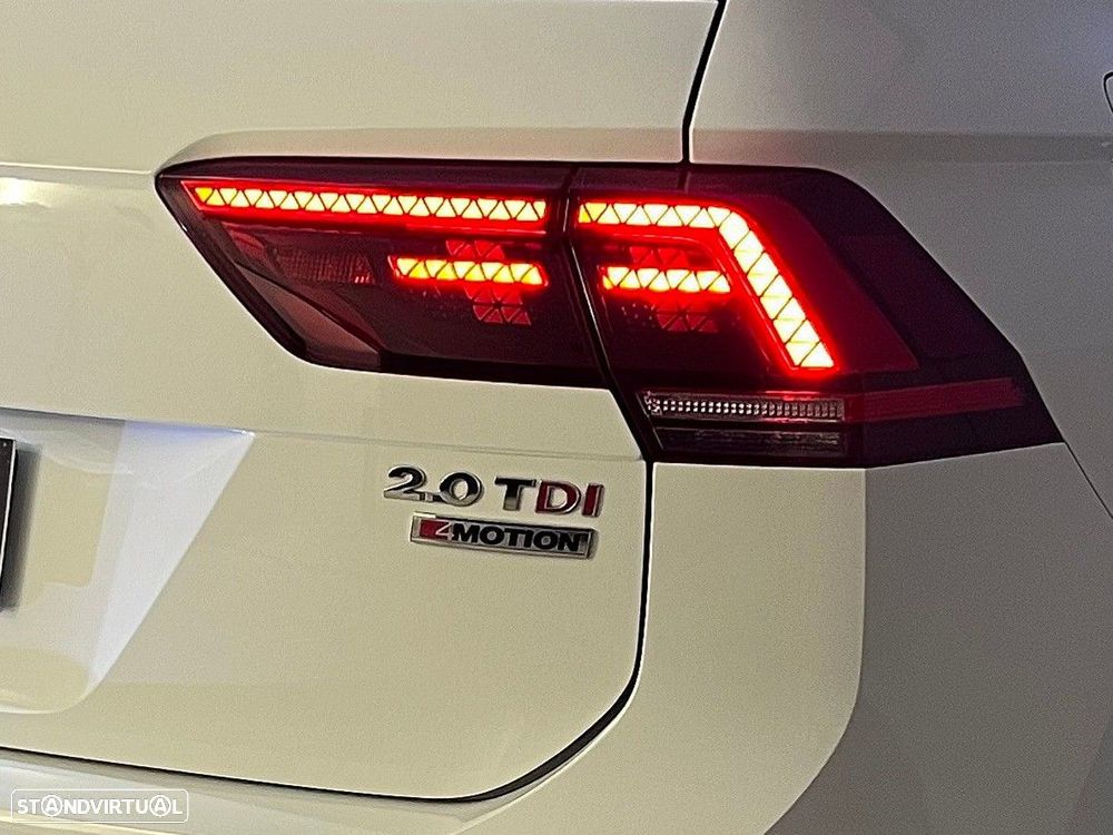 VW Tiguan 2.0 TDI R-Line DSG 4Motion - 11