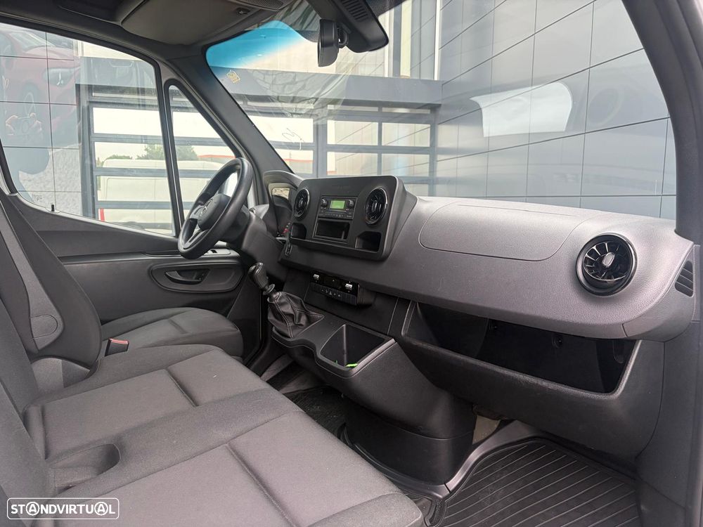 Mercedes-Benz SPRINTER - 5