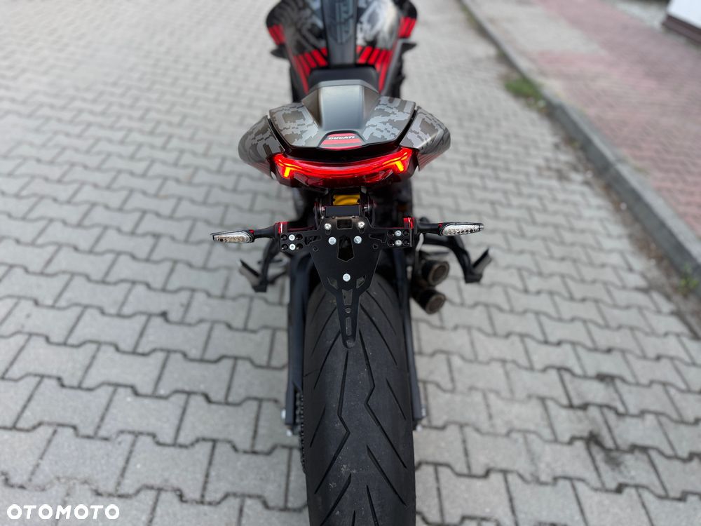Ducati Monster - 20