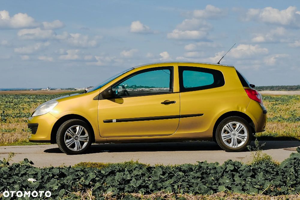 Renault Clio 1.2 16V Dynamique - 4