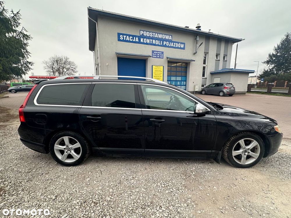 Volvo V70 D5 Ocean Race - 7