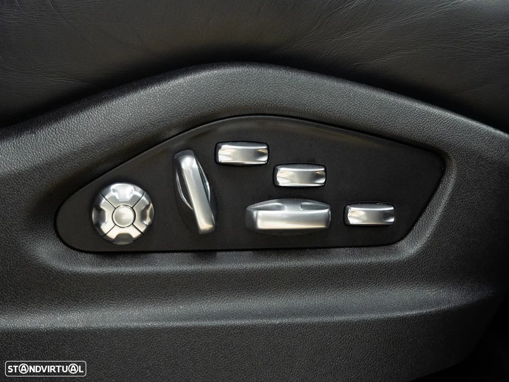 Porsche Cayenne Platinum Edition - 39