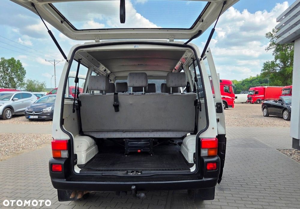 Volkswagen Transporter - 38