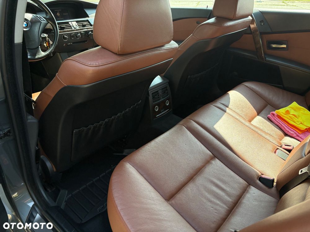 BMW Seria 5 - 11