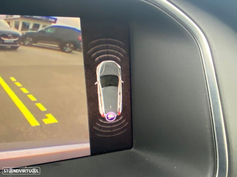 Volvo V40 1.5 T3 Sport Edition R Geartronic - 22