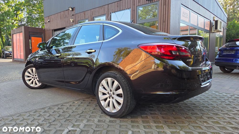 Opel Astra 1.4 Innovation - 4