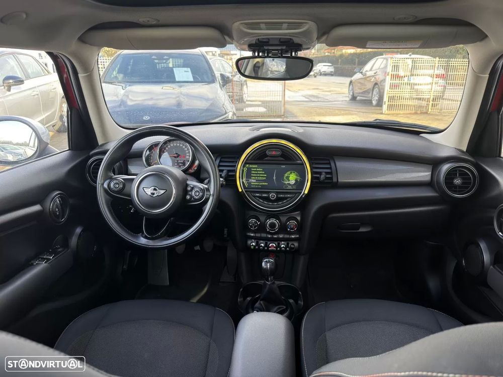 MINI 5 Portas Cooper D - 22
