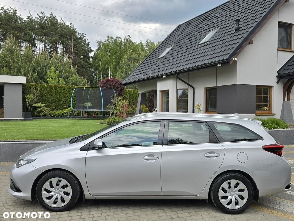 Toyota Auris - 17