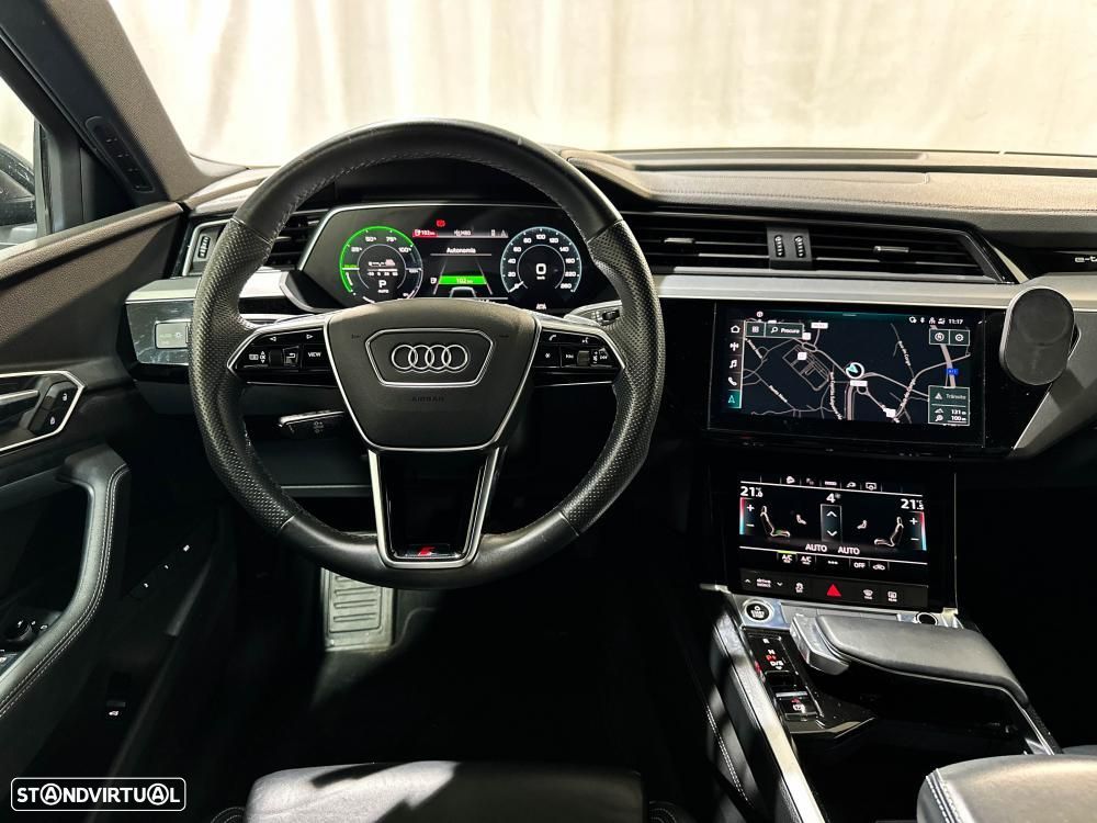 Audi e-tron 55 quattro S line - 17