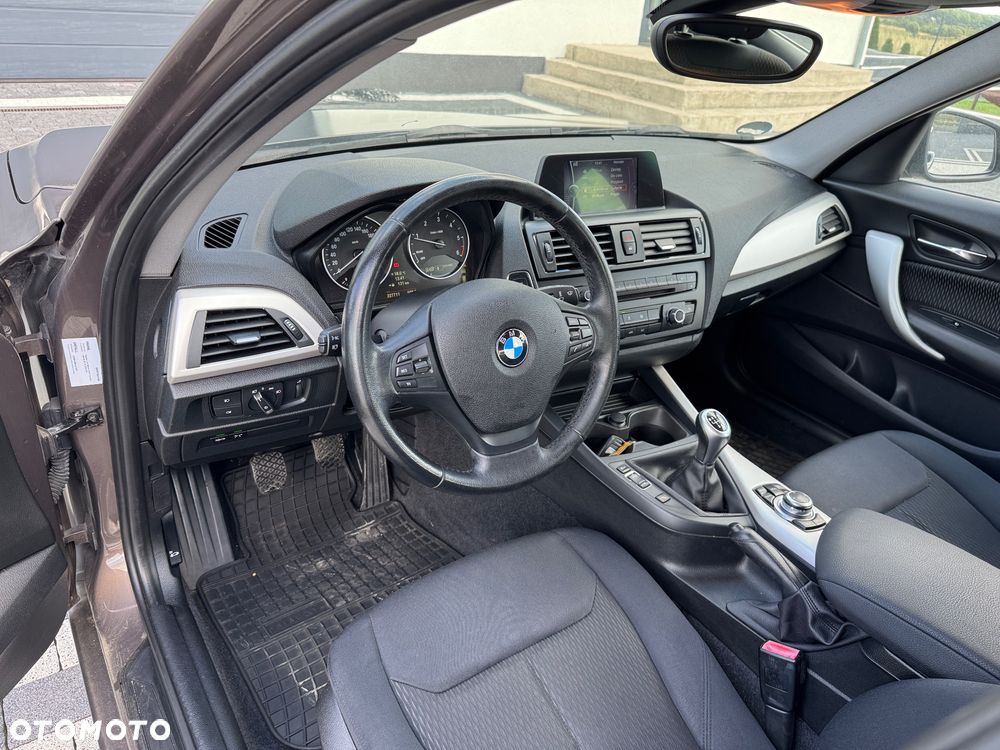 BMW Seria 1 116d - 16