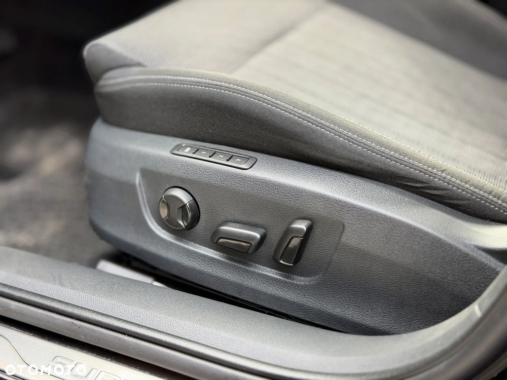 Skoda Superb 2.0 TDI SCR Style - 30