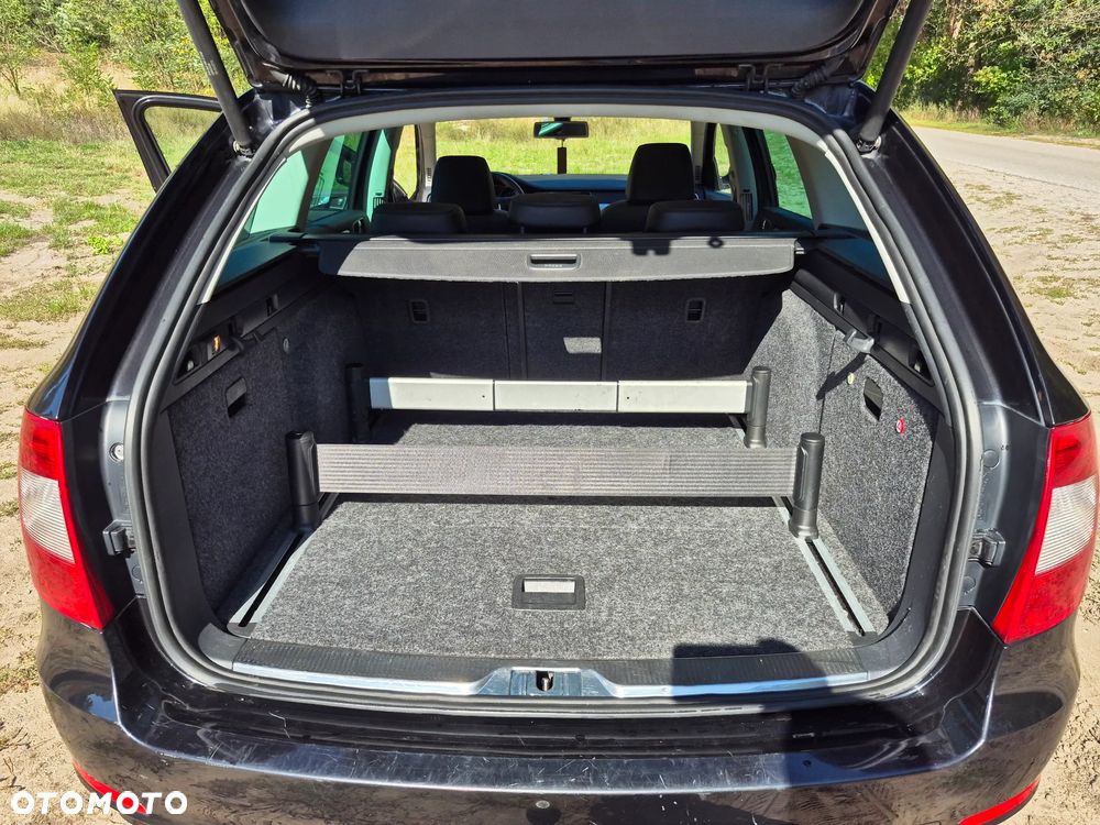 Skoda Superb 1.8 TSI Elegance DSG - 23